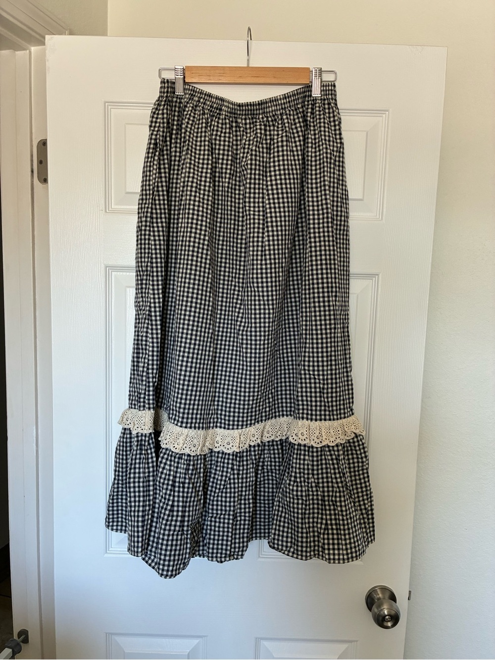 Christy Dawn Mariana skirt size large - Picture 3 of 4